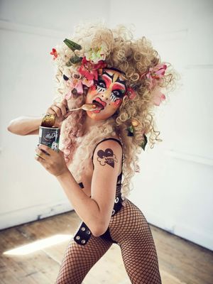 300px x 400px - sexy clown girl free porn pictures.