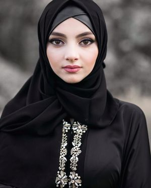 arabian teen girls